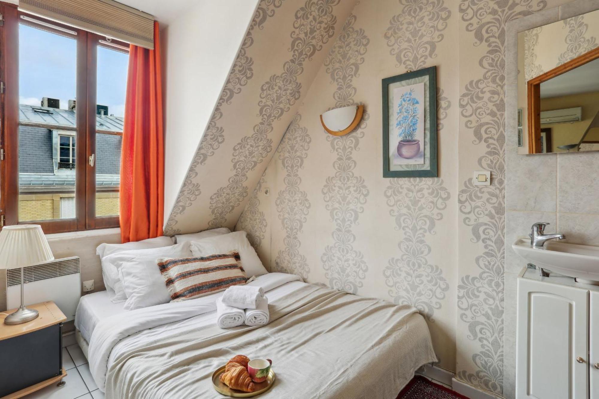 Eiffel Tower & Faubourg - 1Br - Cityapartmentstay Paris Exterior foto